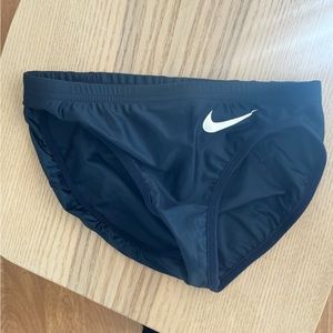 nike racing briefs / buns in navy